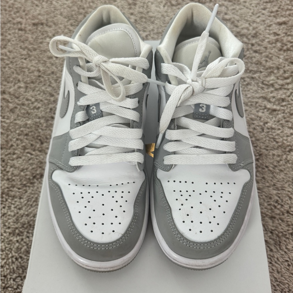 jordan 1 low wolf grey women’s size 6.5
